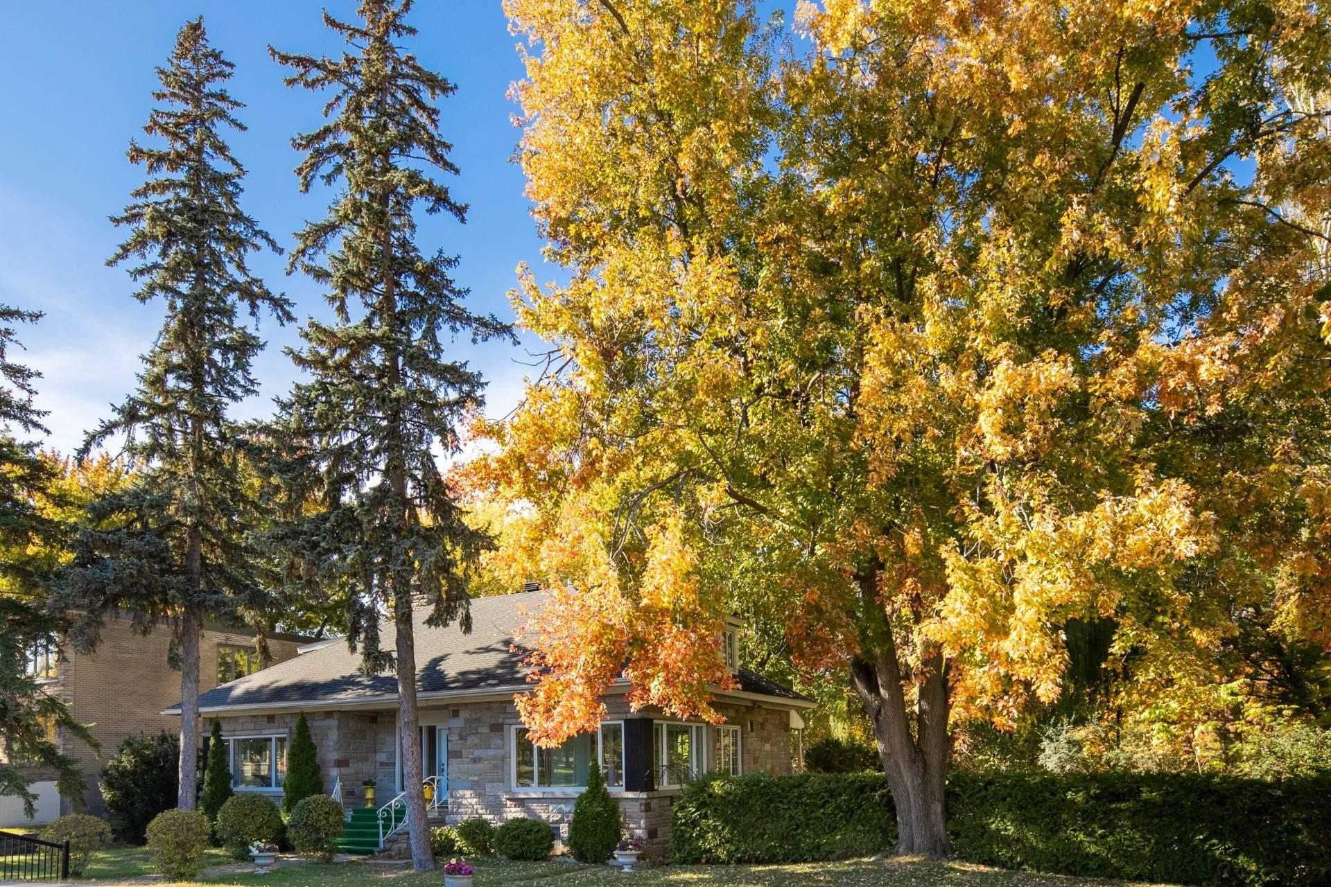 









5315


Boul. Gouin O.

,
Montréal (Ahuntsic-Cartierville),




QC
H4J1C6

