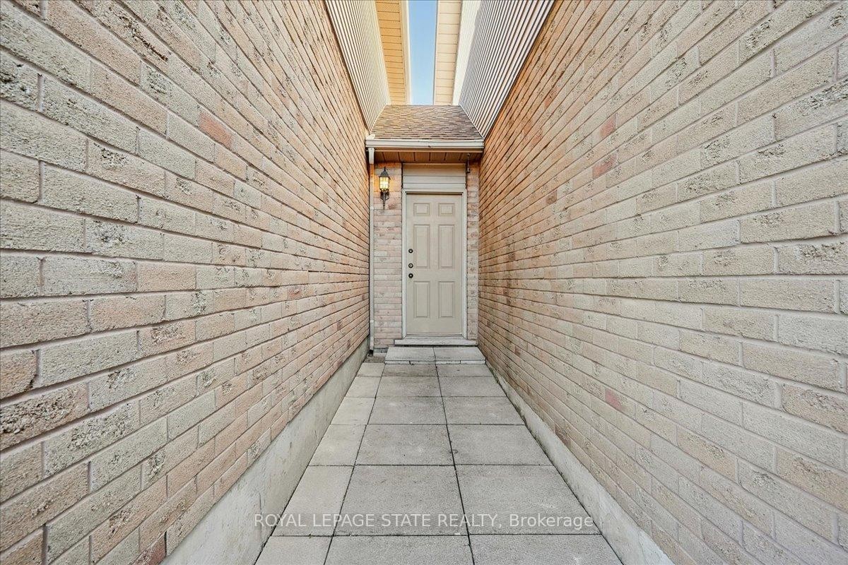 









503


Highway 8

N/A, 33,
Hamilton,




ON
L8G 5E2

