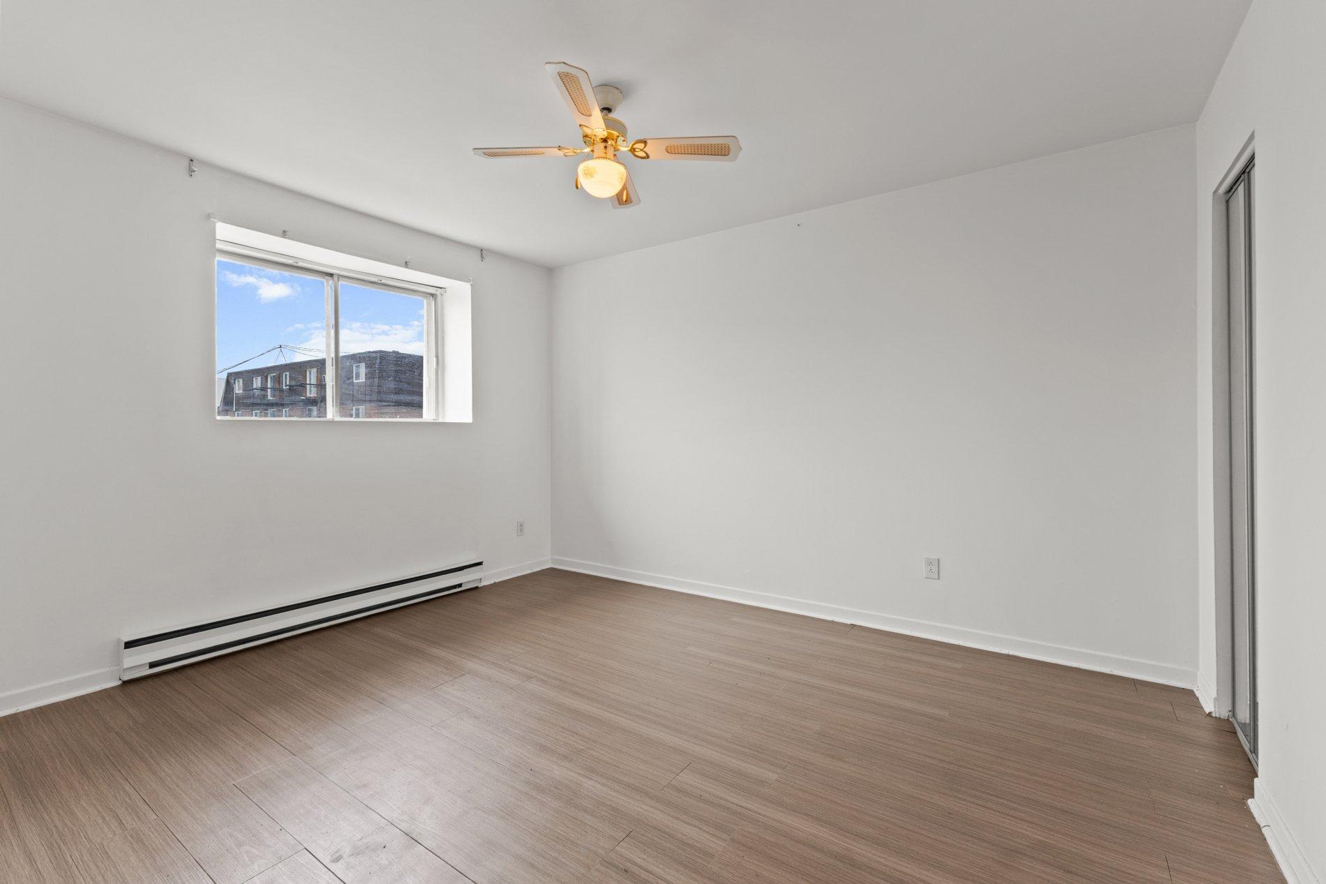 









305


Rue de Pierrefontaine

,
Boisbriand,




QC
J7G1Y1

