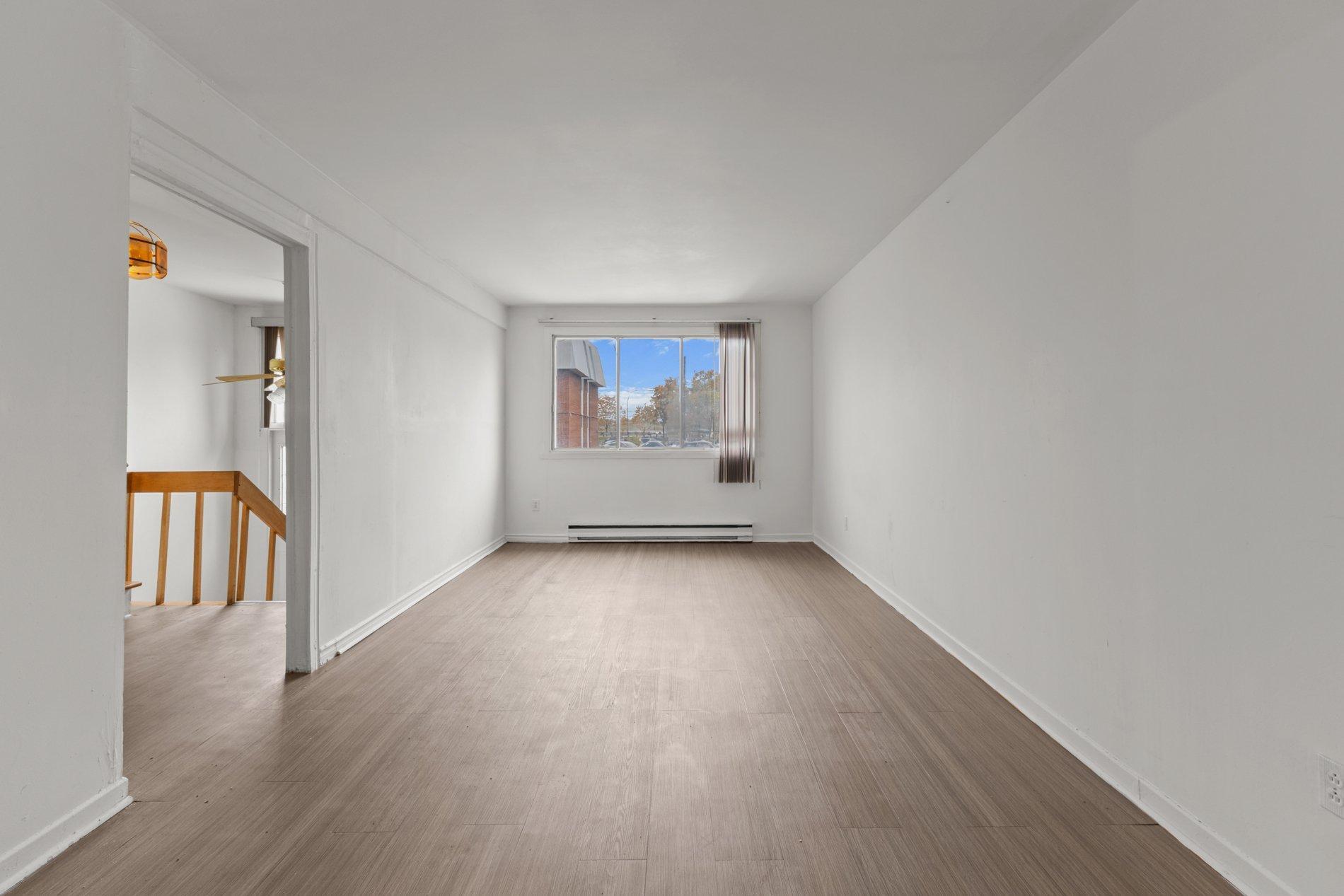 









305


Rue de Pierrefontaine

,
Boisbriand,




QC
J7G1Y1


