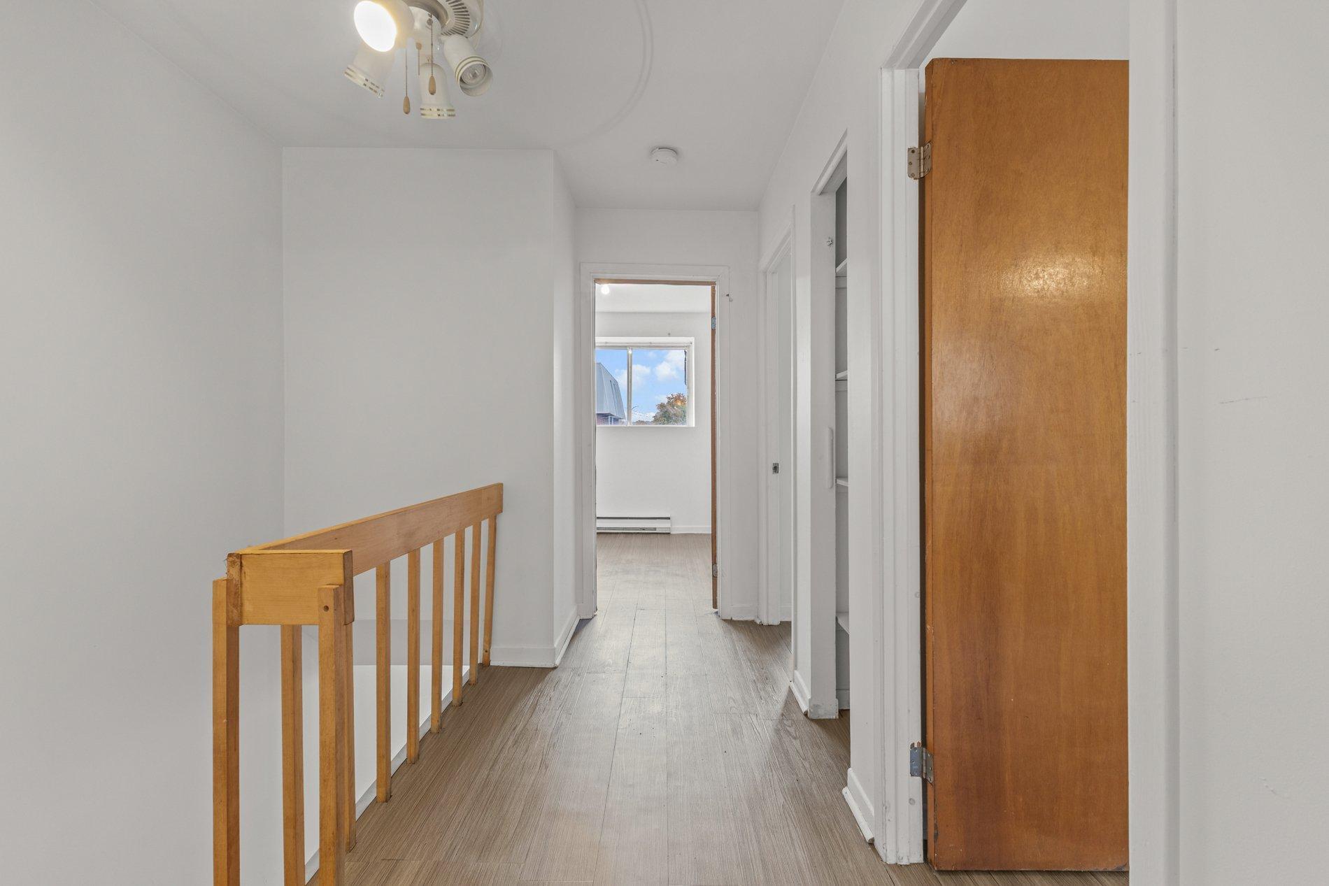 









305


Rue de Pierrefontaine

,
Boisbriand,




QC
J7G1Y1

