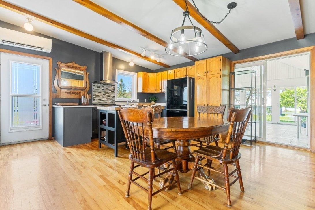 









1305


Rue De Montbrun

,
Boucherville,




QC
J4B5E4

