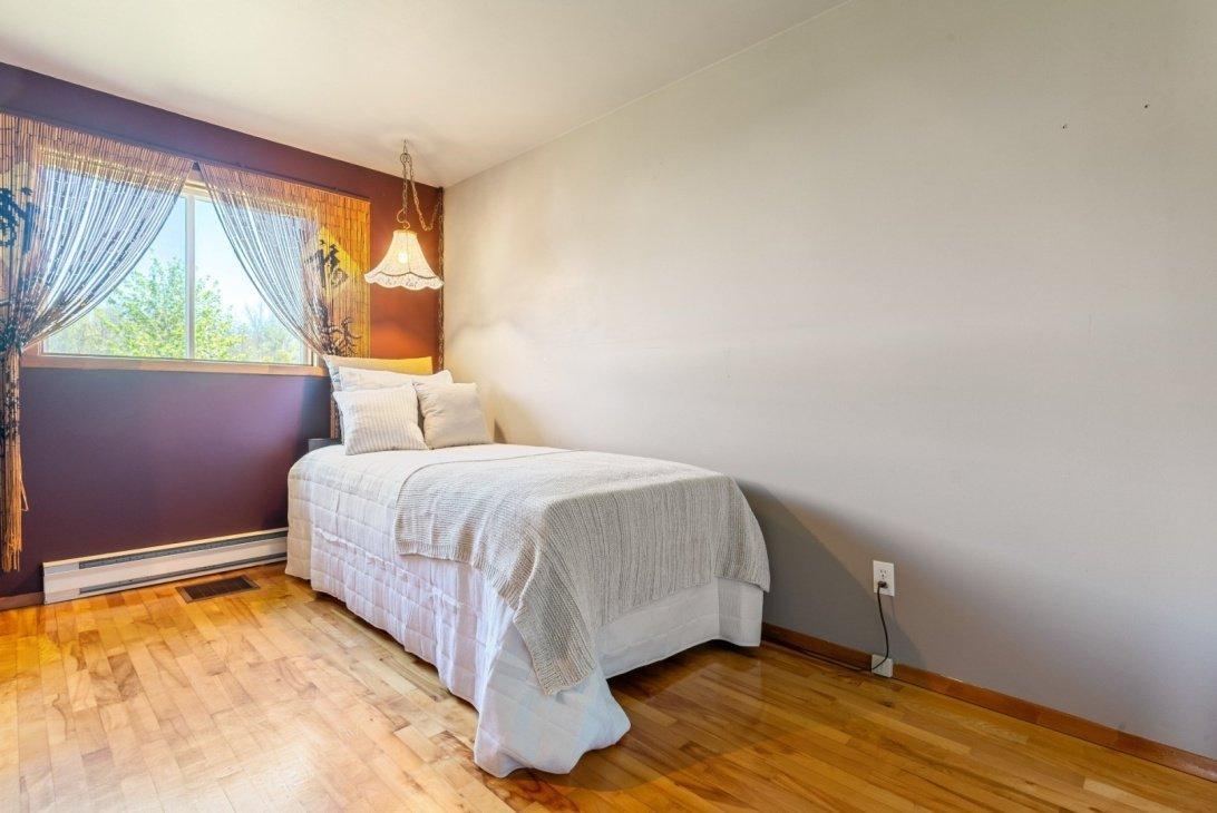 









1305


Rue De Montbrun

,
Boucherville,




QC
J4B5E4

