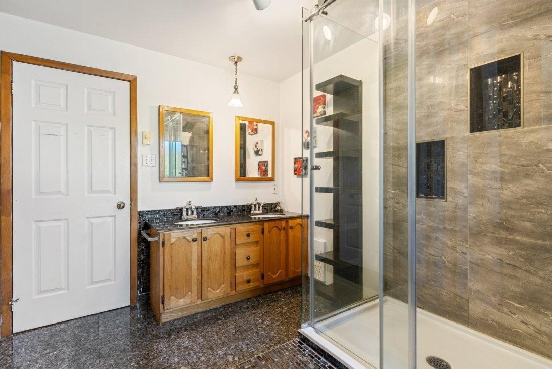 









1305


Rue De Montbrun

,
Boucherville,




QC
J4B5E4

