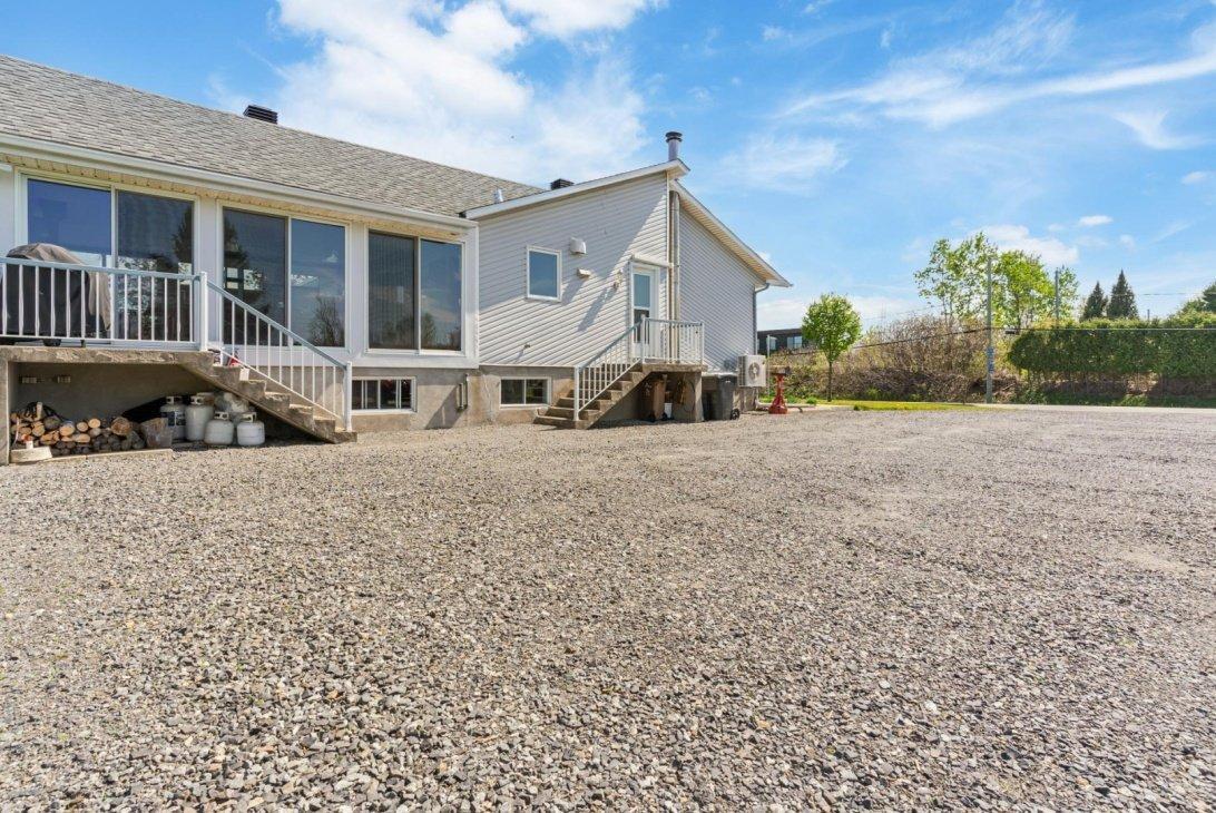 









1305


Rue De Montbrun

,
Boucherville,




QC
J4B5E4


