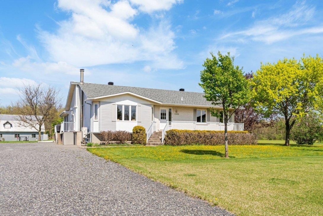 









1305


Rue De Montbrun

,
Boucherville,




QC
J4B5E4

