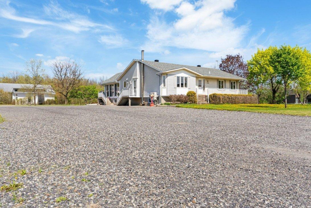 









1305


Rue De Montbrun

,
Boucherville,




QC
J4B5E4

