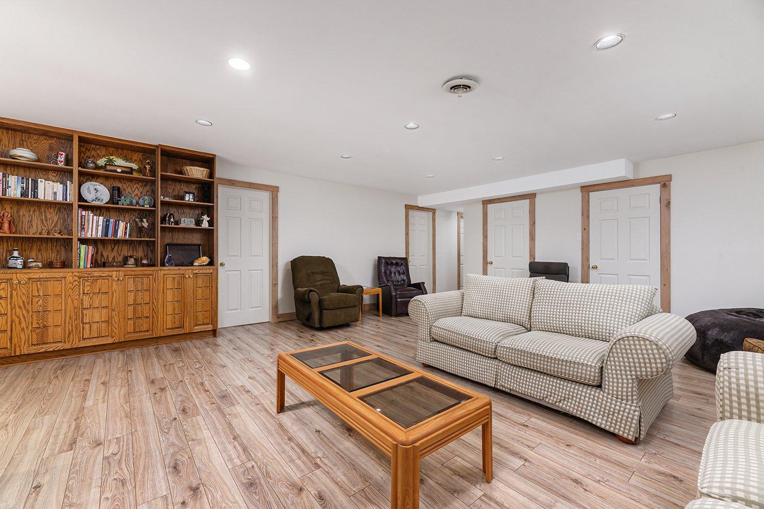 









11


Ch. des Boisés

,
Mont-Blanc,




QC
J0T1J2

