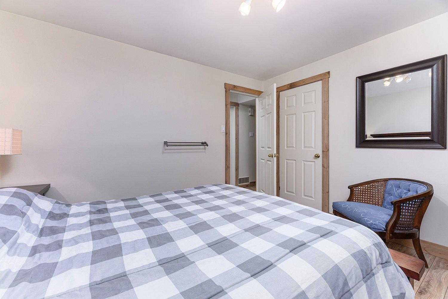 









11


Ch. des Boisés

,
Mont-Blanc,




QC
J0T1J2

