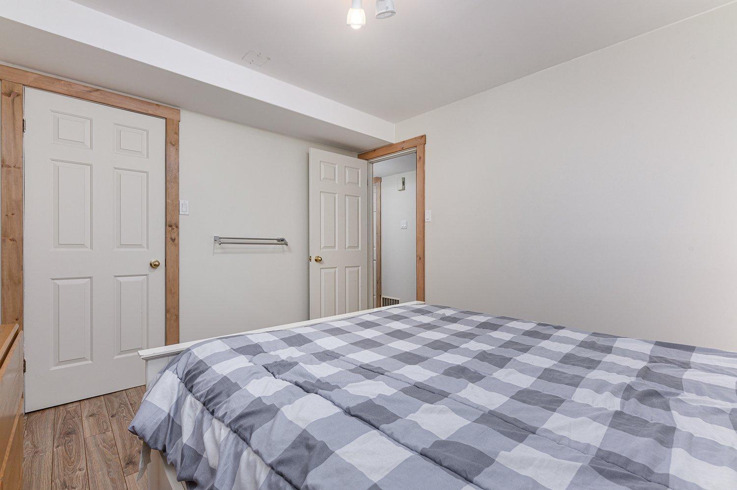









11


Ch. des Boisés

,
Mont-Blanc,




QC
J0T1J2

