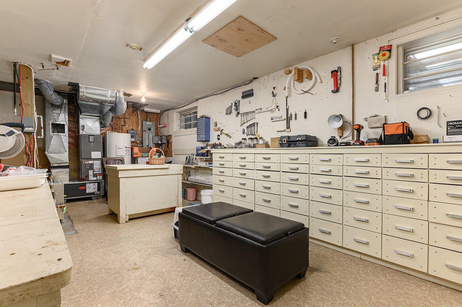 









11


Ch. des Boisés

,
Mont-Blanc,




QC
J0T1J2

