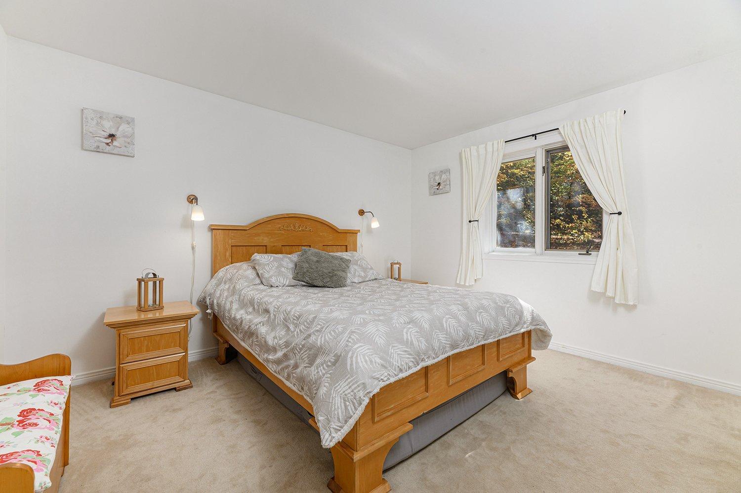 









11


Ch. des Boisés

,
Mont-Blanc,




QC
J0T1J2

