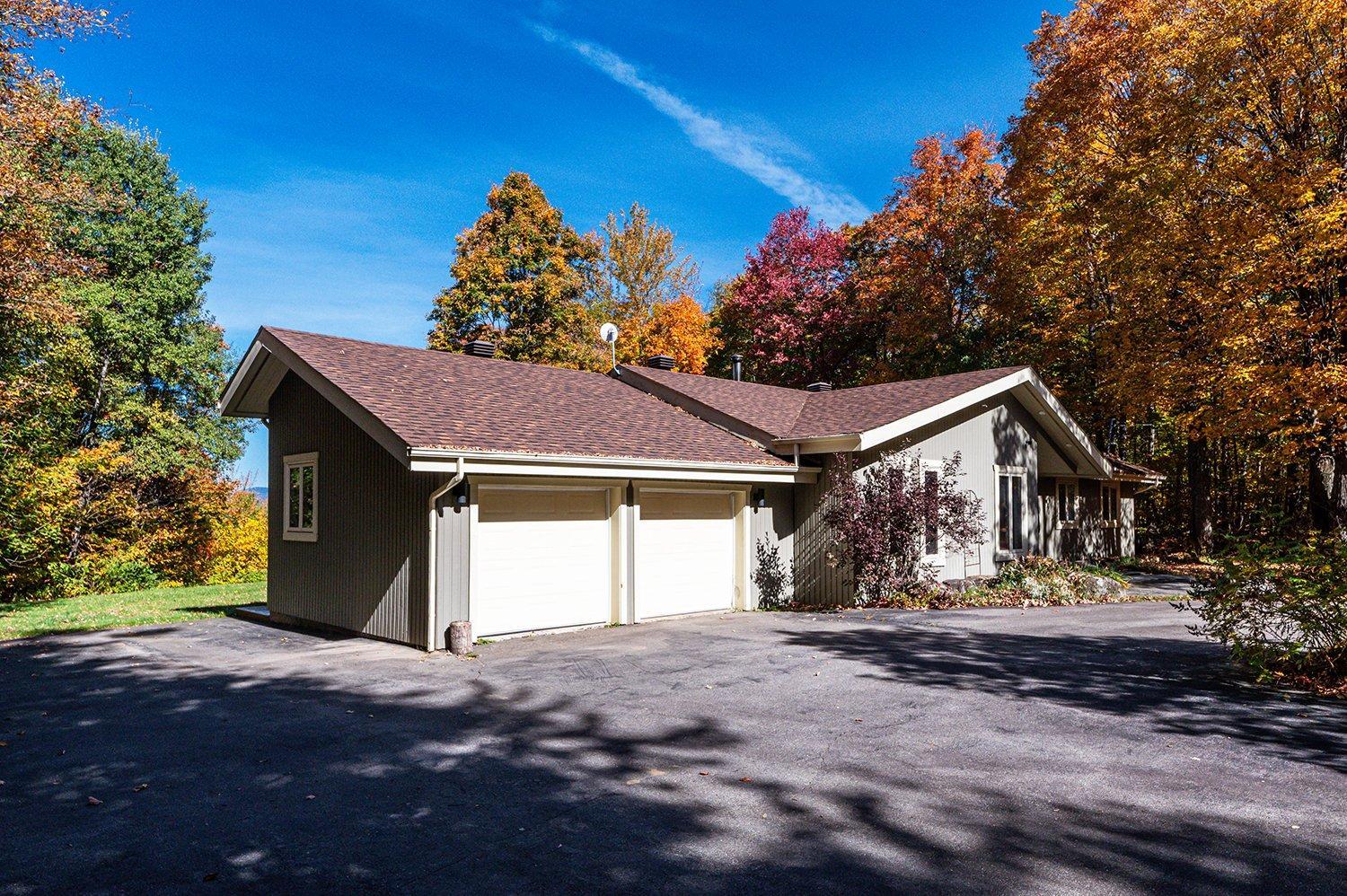 









11


Ch. des Boisés

,
Mont-Blanc,




QC
J0T1J2

