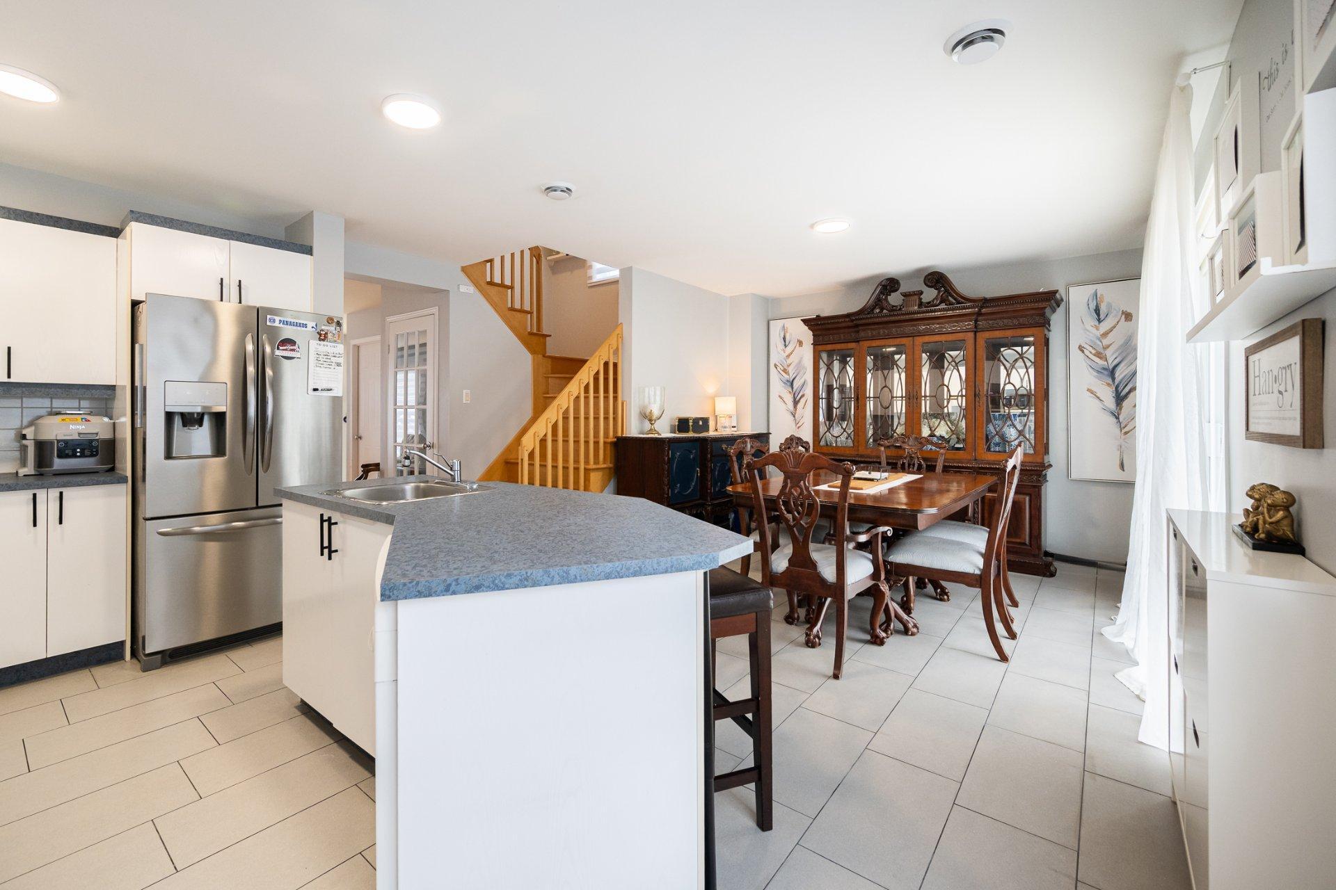 









4404


Rue Barrière

,
Laval (Chomedey),




QC
H7W5L4

