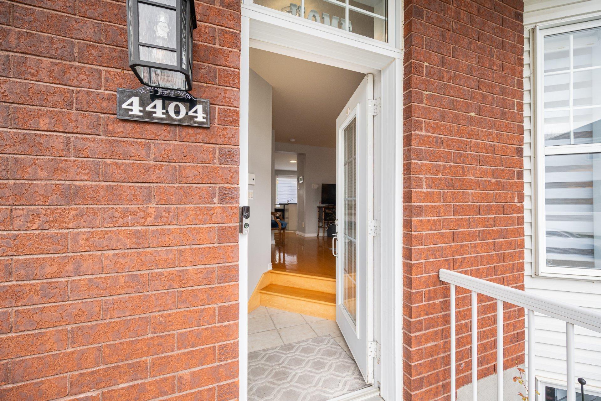 









4404


Rue Barrière

,
Laval (Chomedey),




QC
H7W5L4

