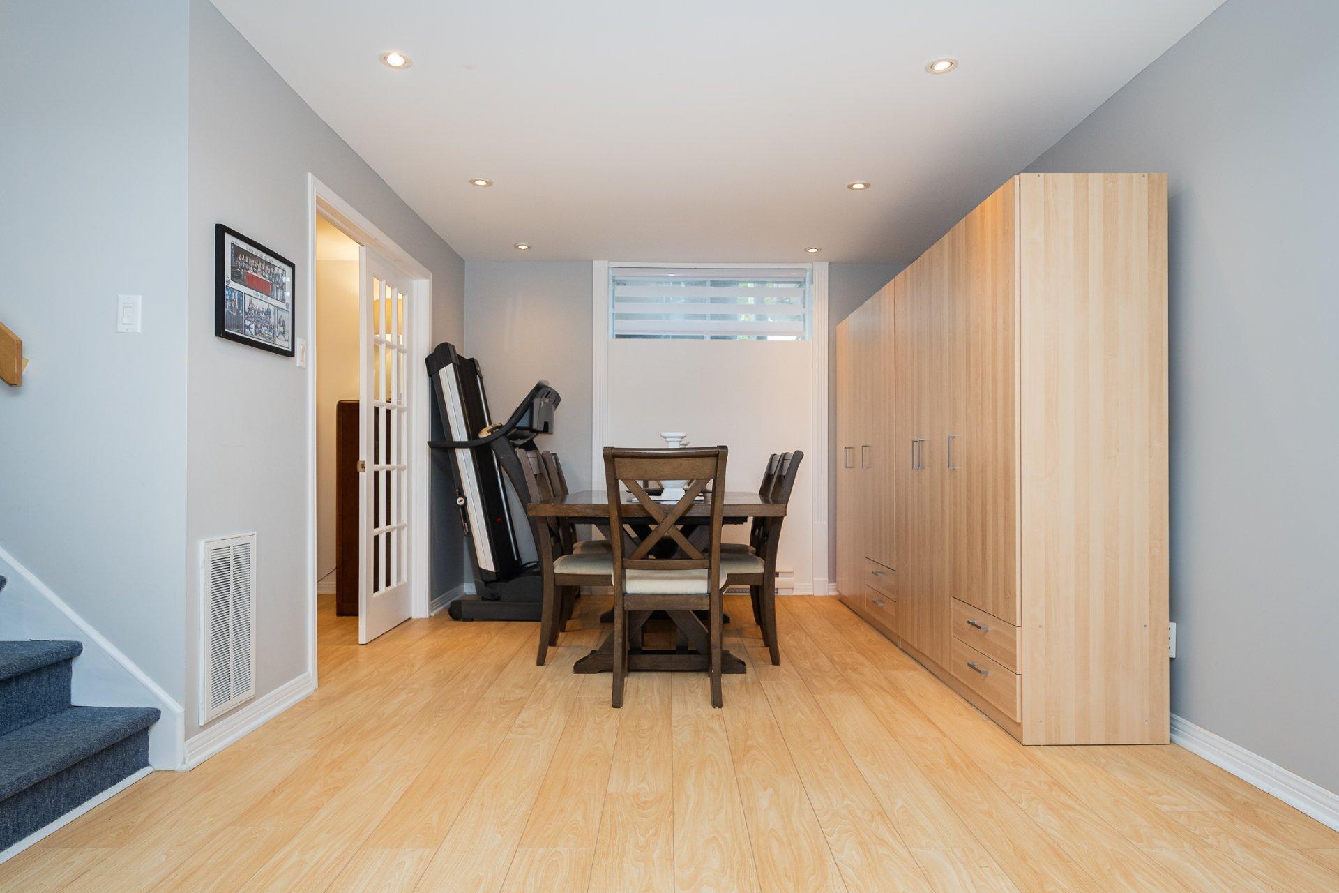 









4404


Rue Barrière

,
Laval (Chomedey),




QC
H7W5L4

