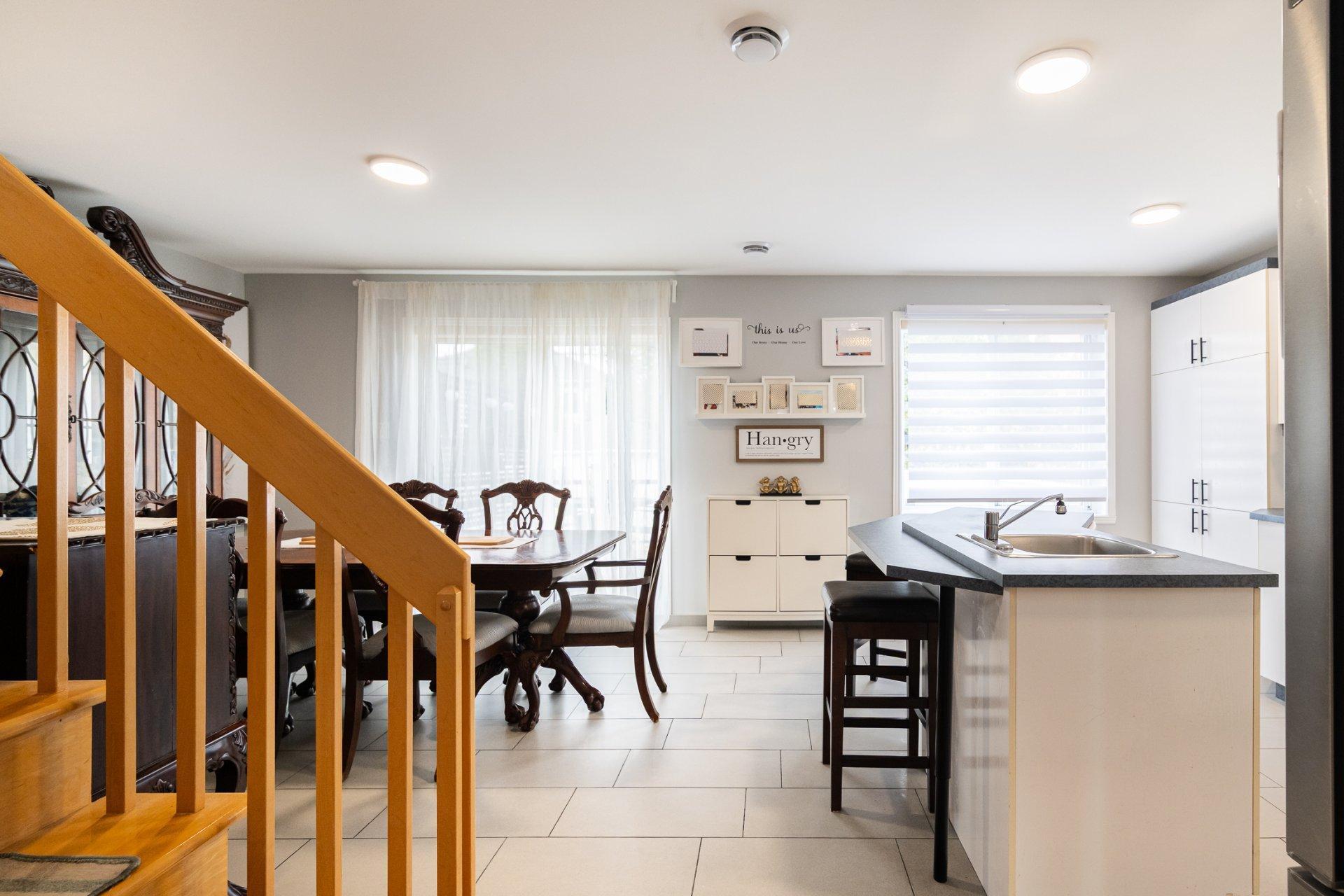 









4404


Rue Barrière

,
Laval (Chomedey),




QC
H7W5L4

