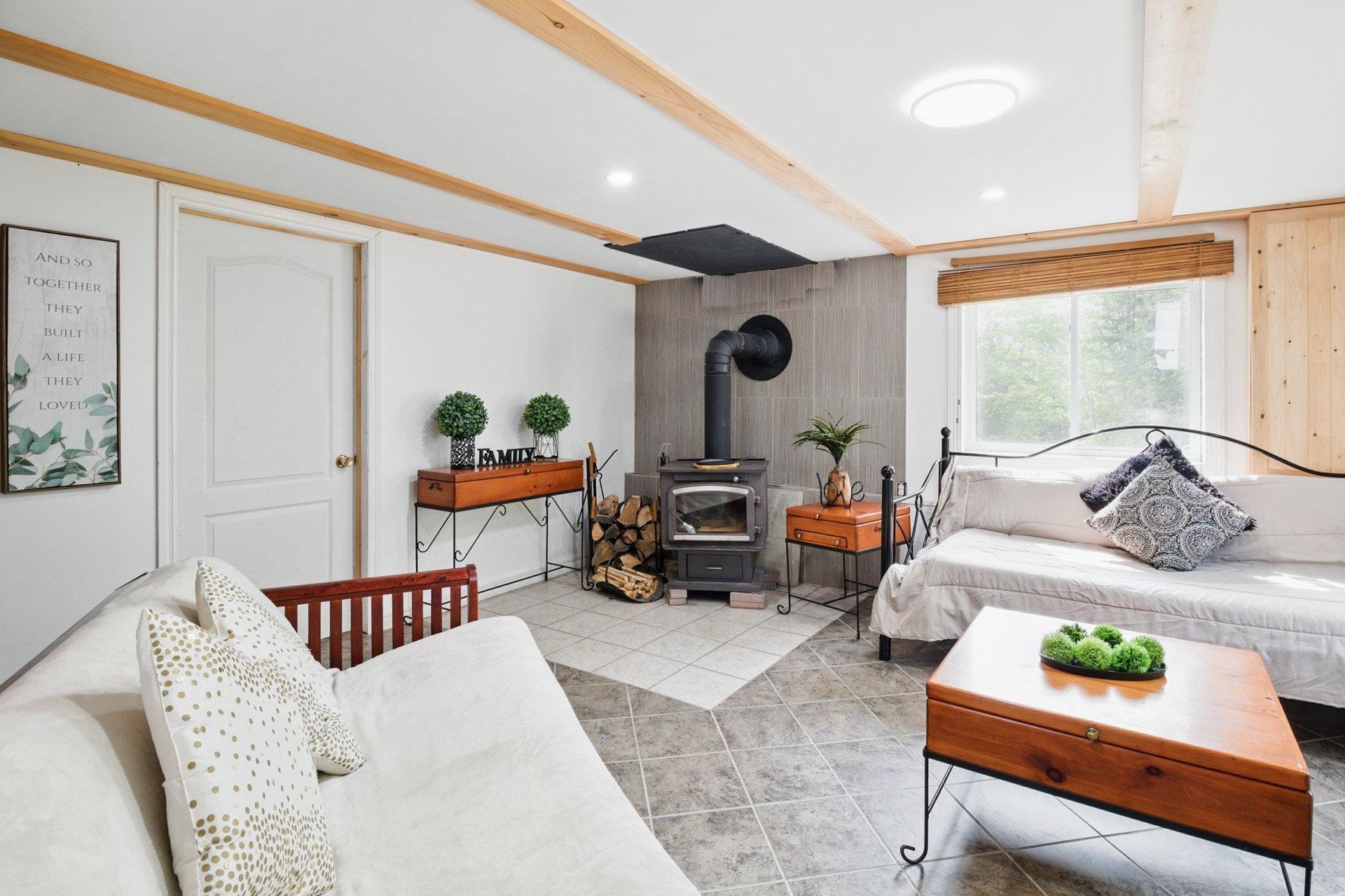 









60


Ch. de la Ferme

,
Messines,




QC
J0X2J0

