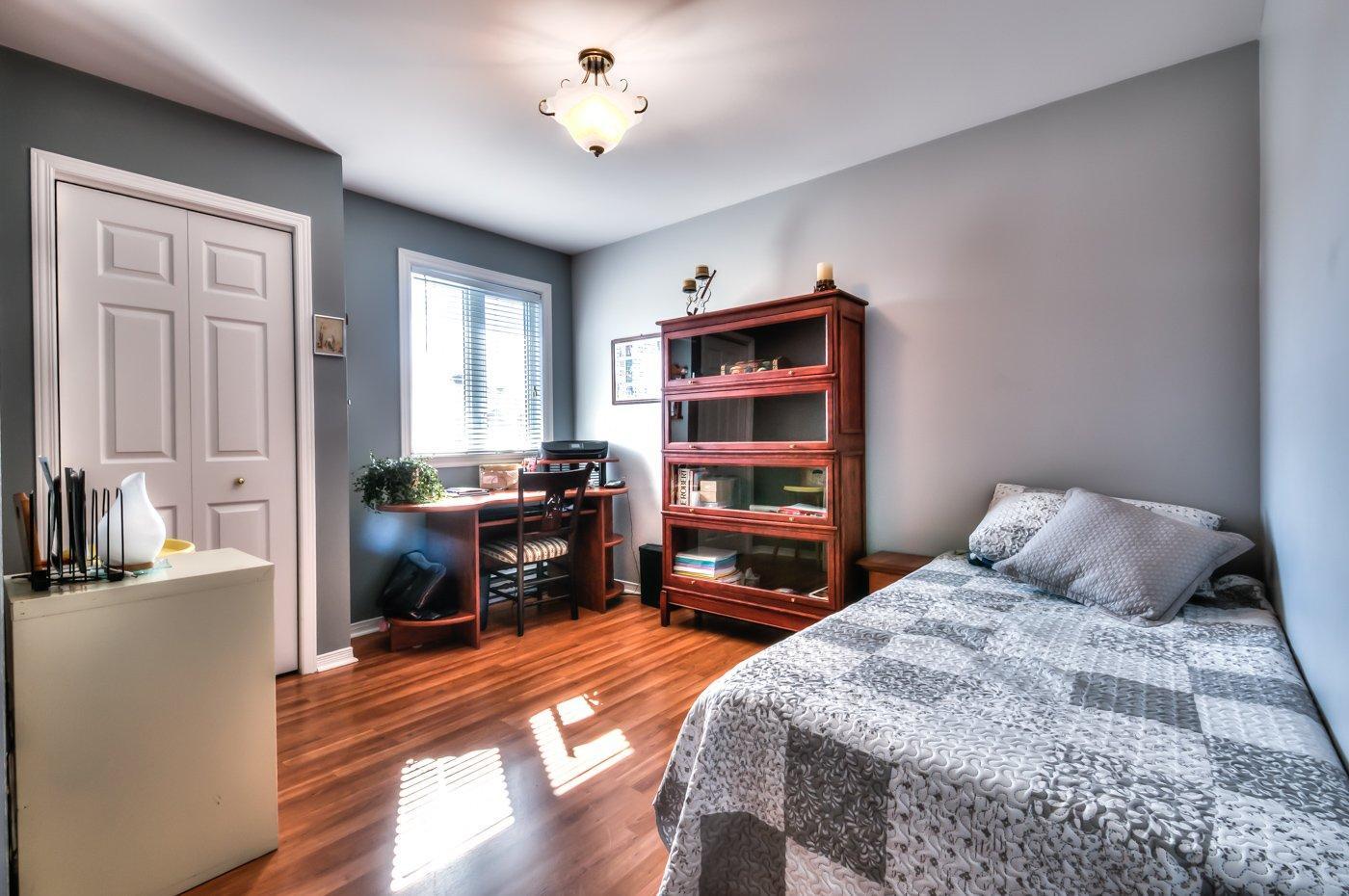 









76


Rue des Épinettes

,
Saint-Jean-sur-Richelieu,




QC
J2W1L4

