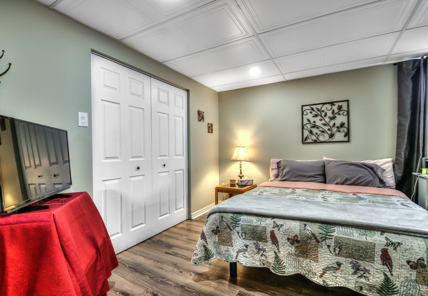 









76


Rue des Épinettes

,
Saint-Jean-sur-Richelieu,




QC
J2W1L4

