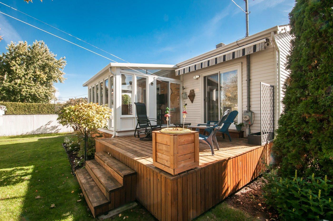 









76


Rue des Épinettes

,
Saint-Jean-sur-Richelieu,




QC
J2W1L4

