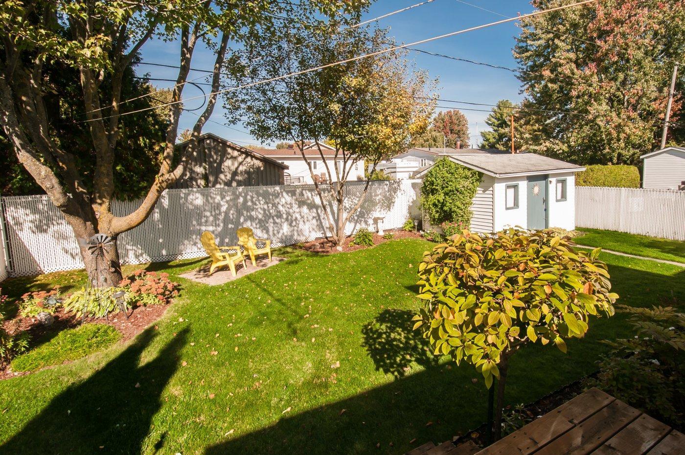 









76


Rue des Épinettes

,
Saint-Jean-sur-Richelieu,




QC
J2W1L4

