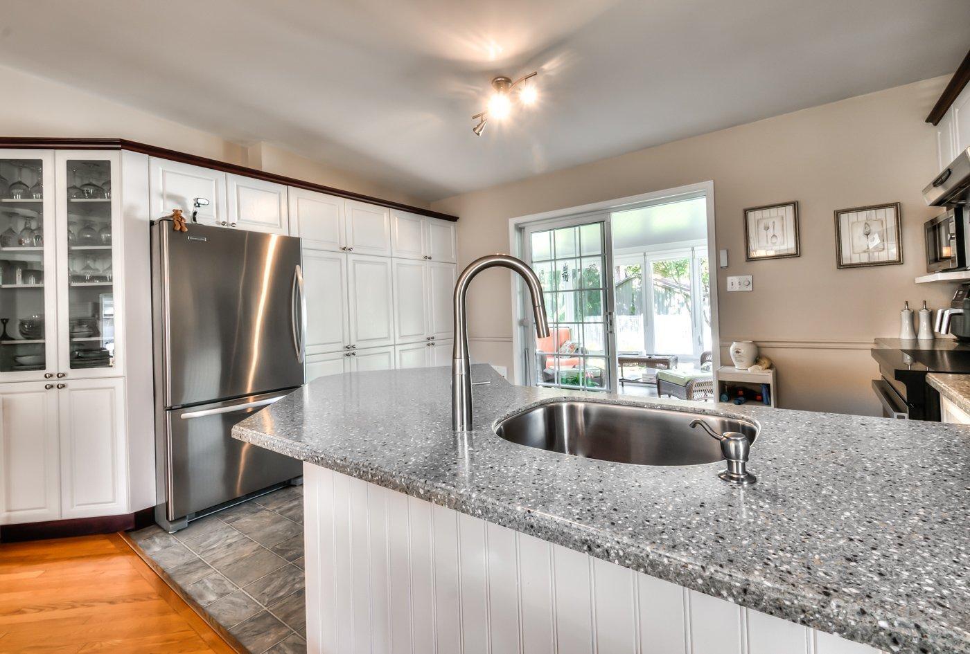 









76


Rue des Épinettes

,
Saint-Jean-sur-Richelieu,




QC
J2W1L4

