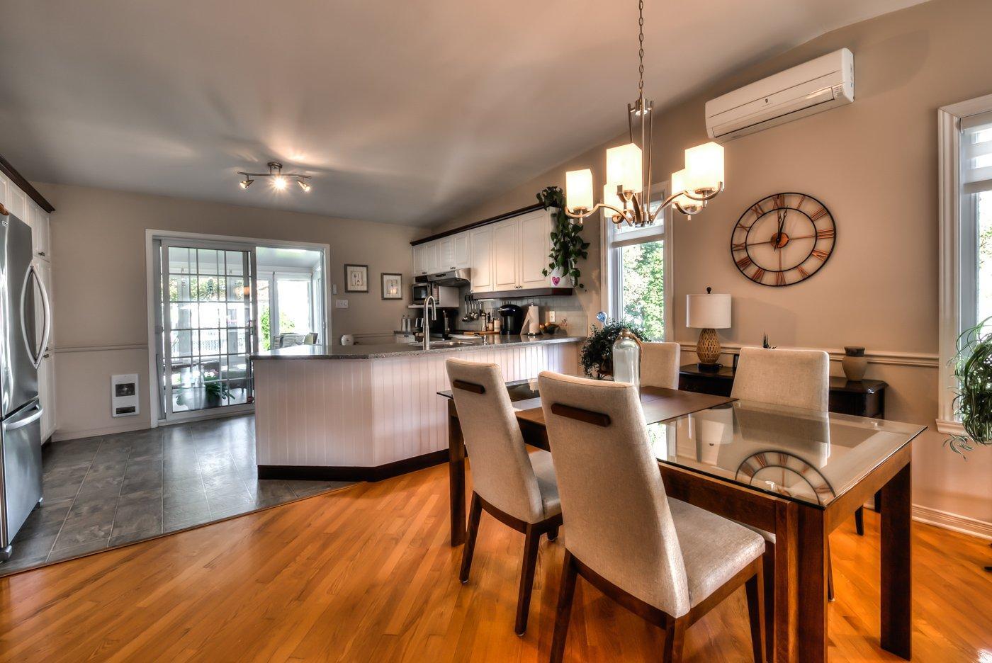 









76


Rue des Épinettes

,
Saint-Jean-sur-Richelieu,




QC
J2W1L4

