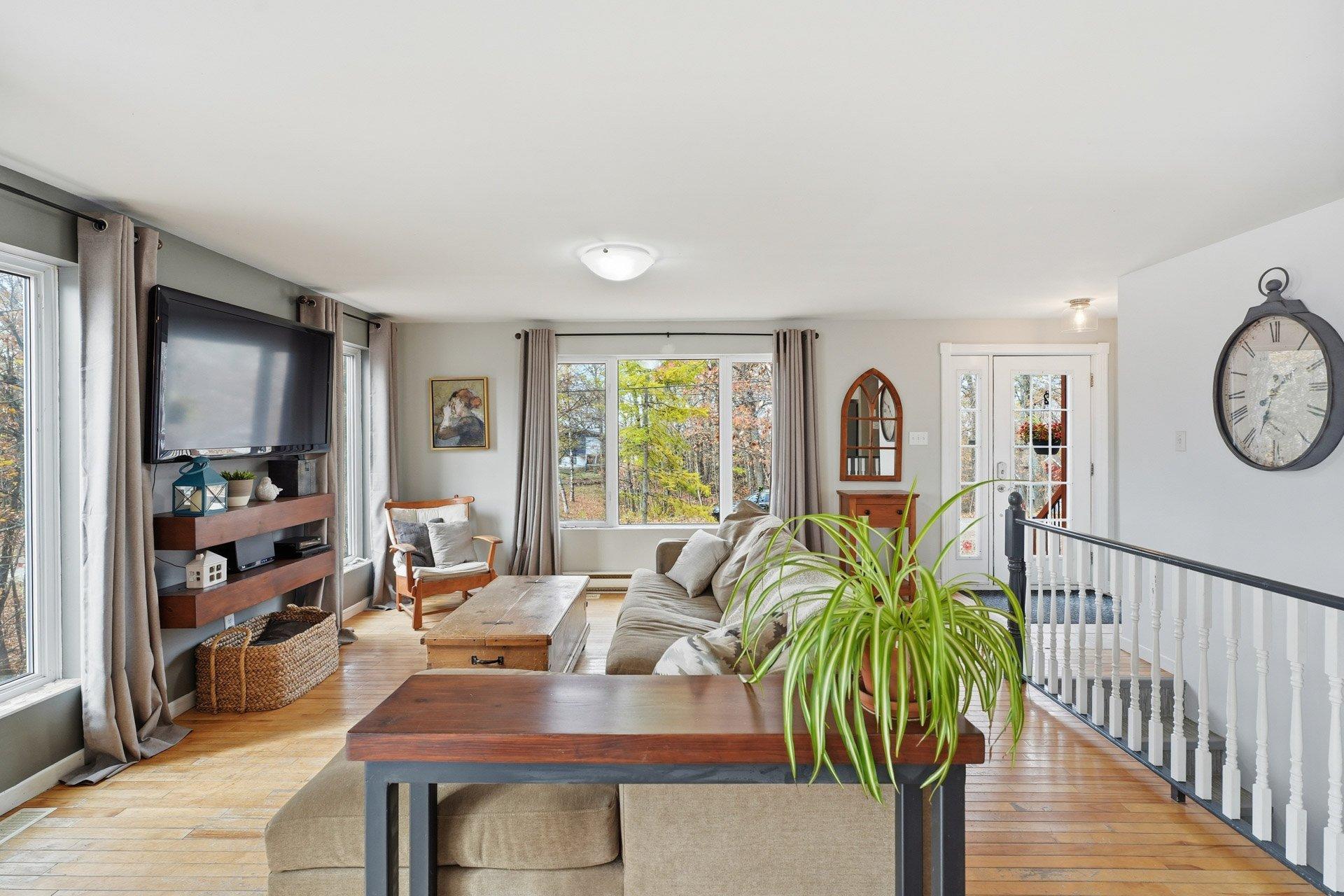 









17


Rue Alta Ridge

,
Cantley,




QC
J8V3B2

