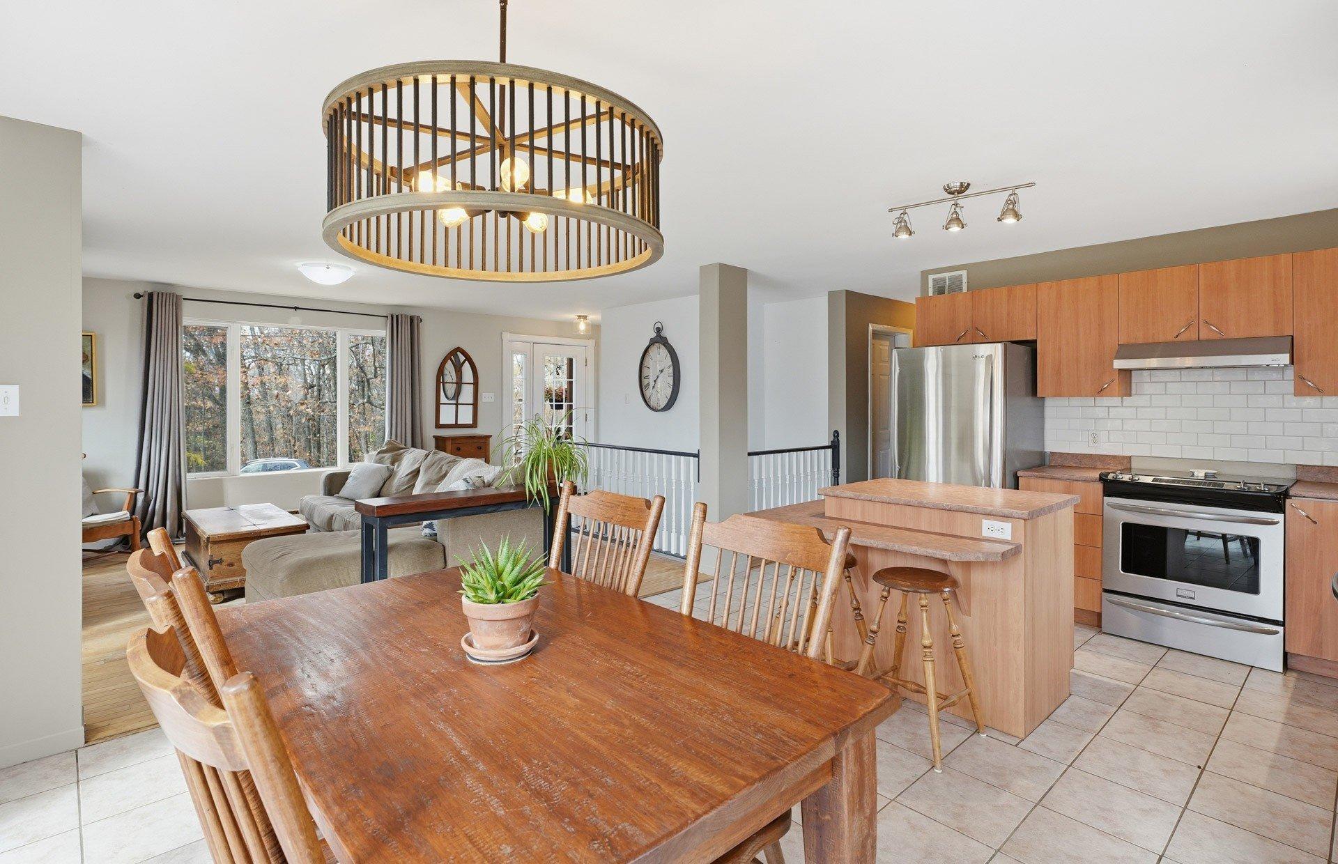 









17


Rue Alta Ridge

,
Cantley,




QC
J8V3B2

