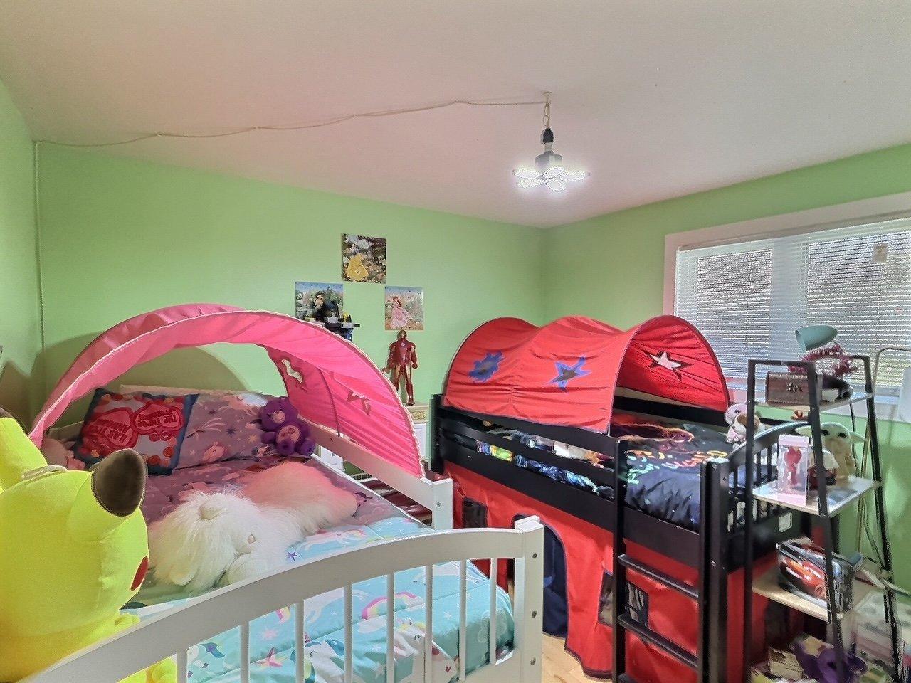 









235


Rue Monseigneur-Vel

,
Magog,




QC
J1X3W5

