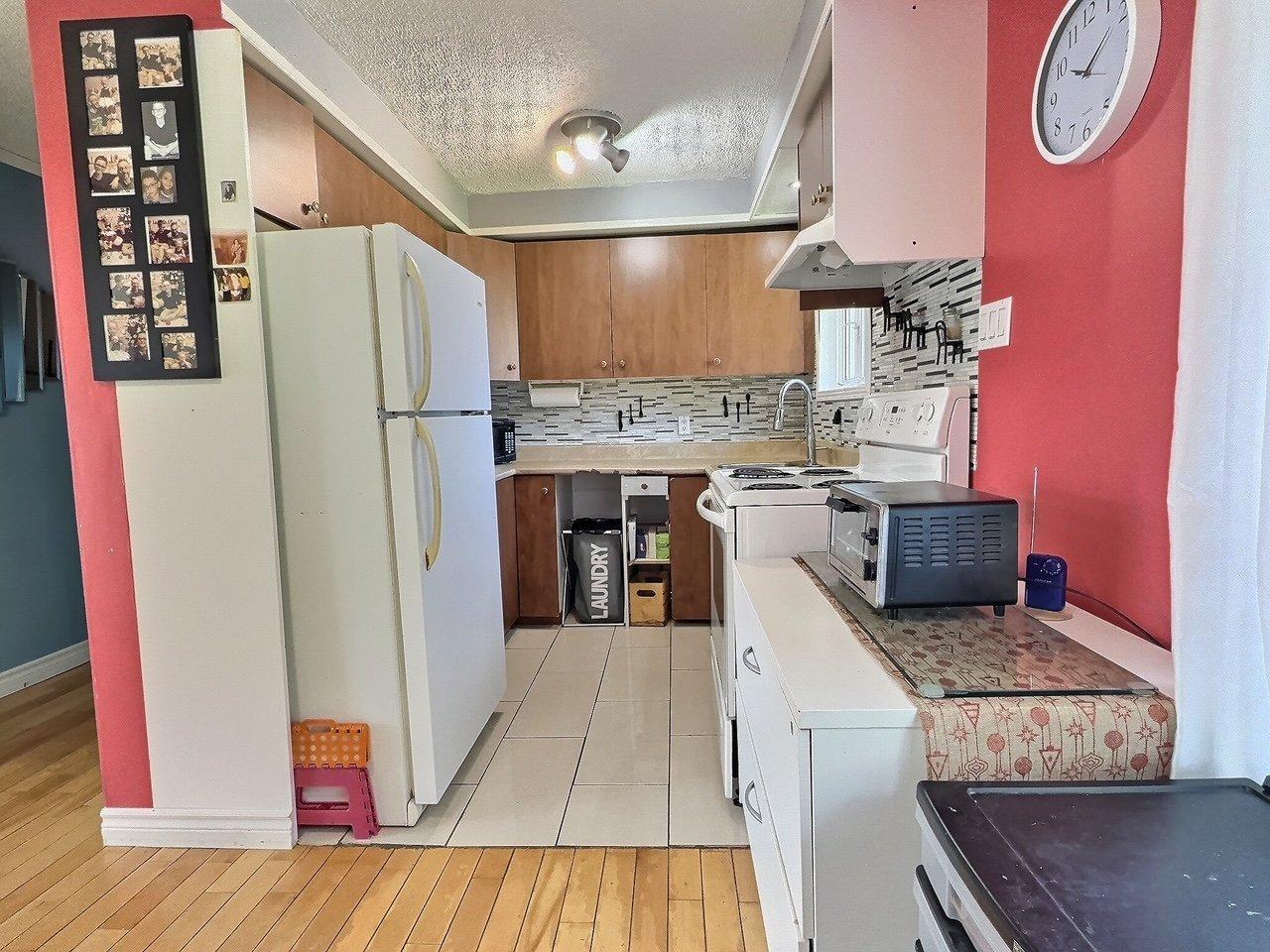 









235


Rue Monseigneur-Vel

,
Magog,




QC
J1X3W5

