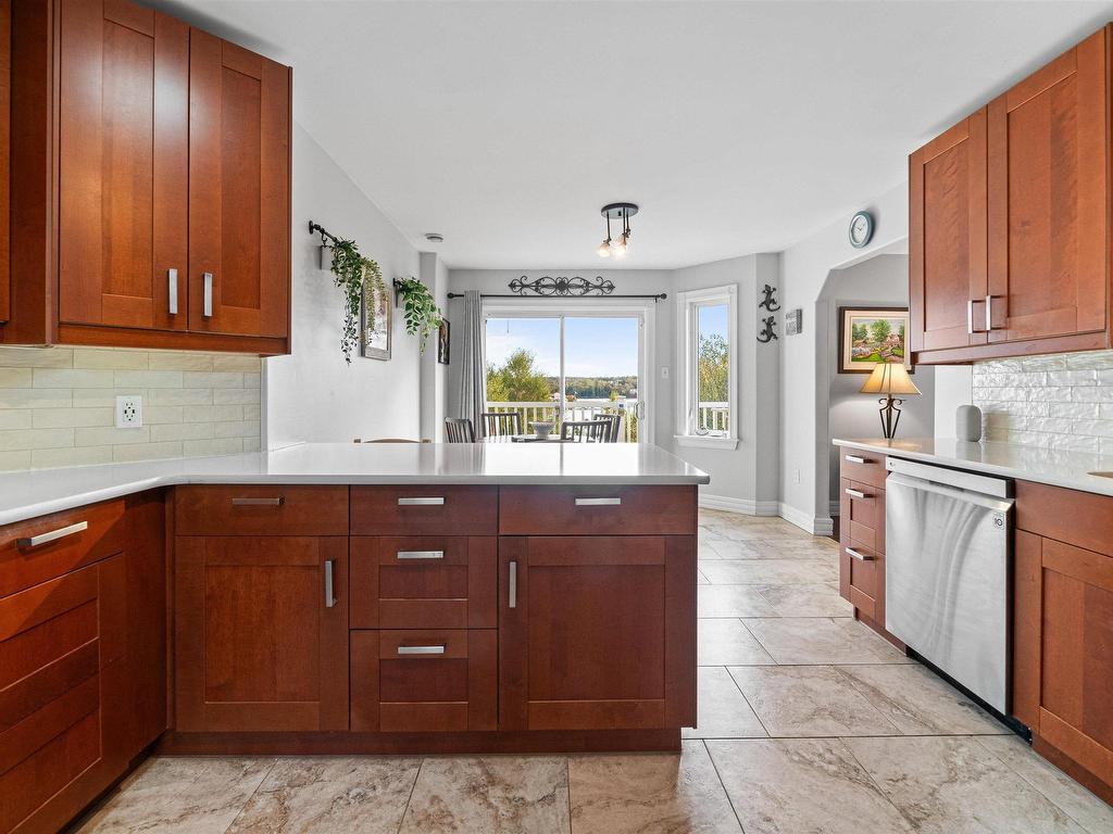












123 Sarah Ingraham Drive

,
Williamswood,




NS
B3V 1N9

