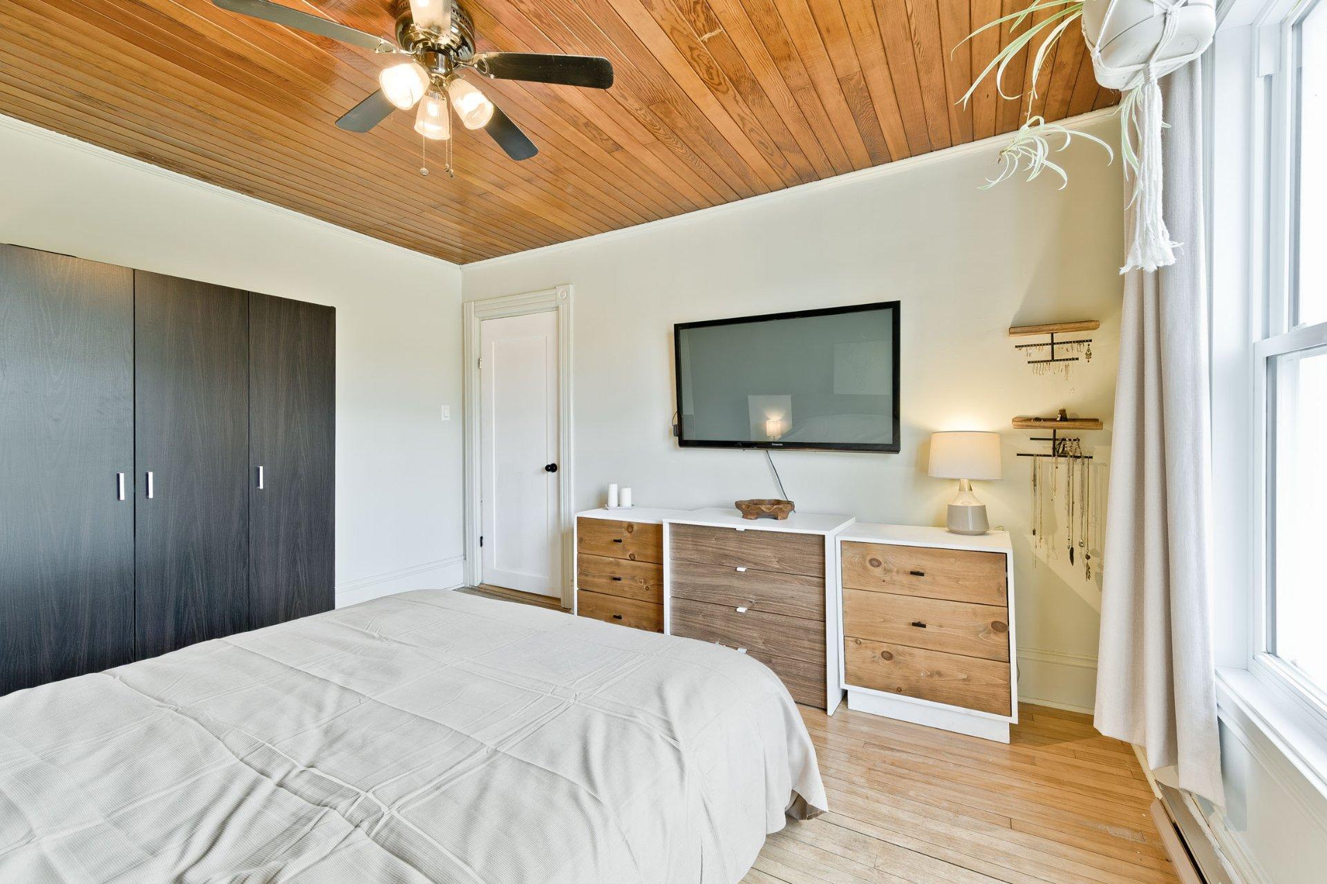 









1455


Ch. Favreau

,
Sainte-Edwidge-de-Clifton,




QC
J0B2R0

