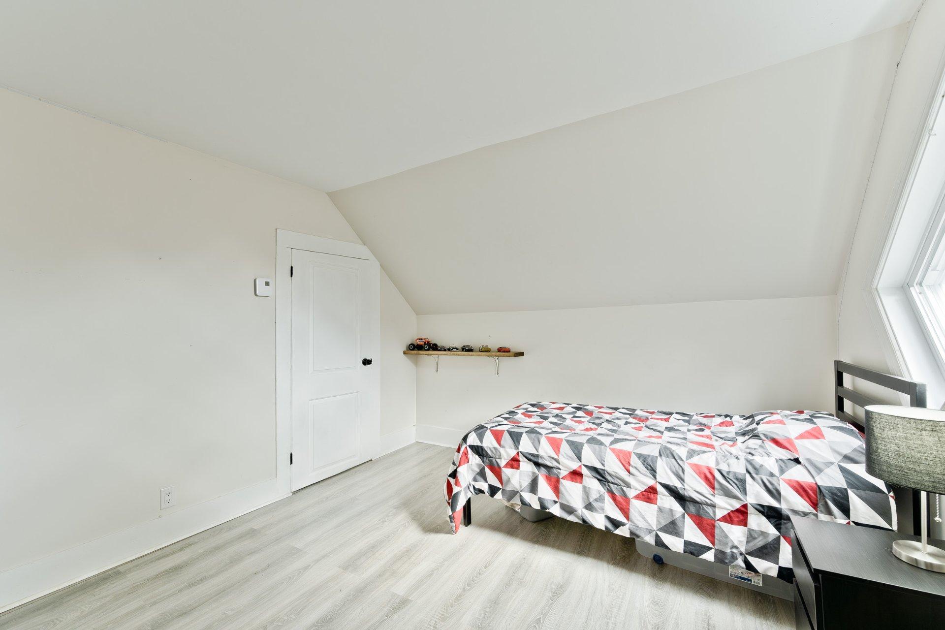 









1455


Ch. Favreau

,
Sainte-Edwidge-de-Clifton,




QC
J0B2R0

