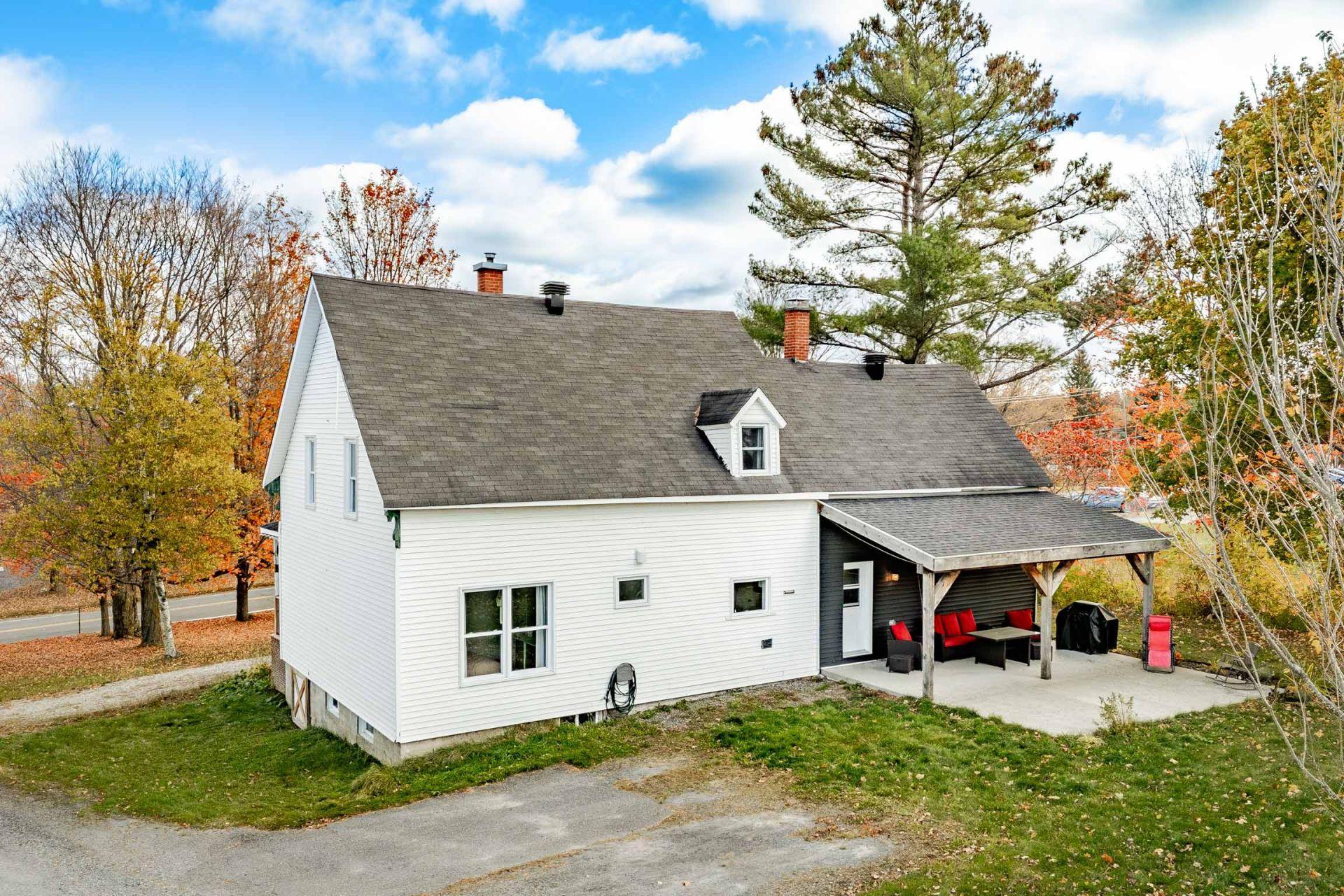 









1455


Ch. Favreau

,
Sainte-Edwidge-de-Clifton,




QC
J0B2R0

