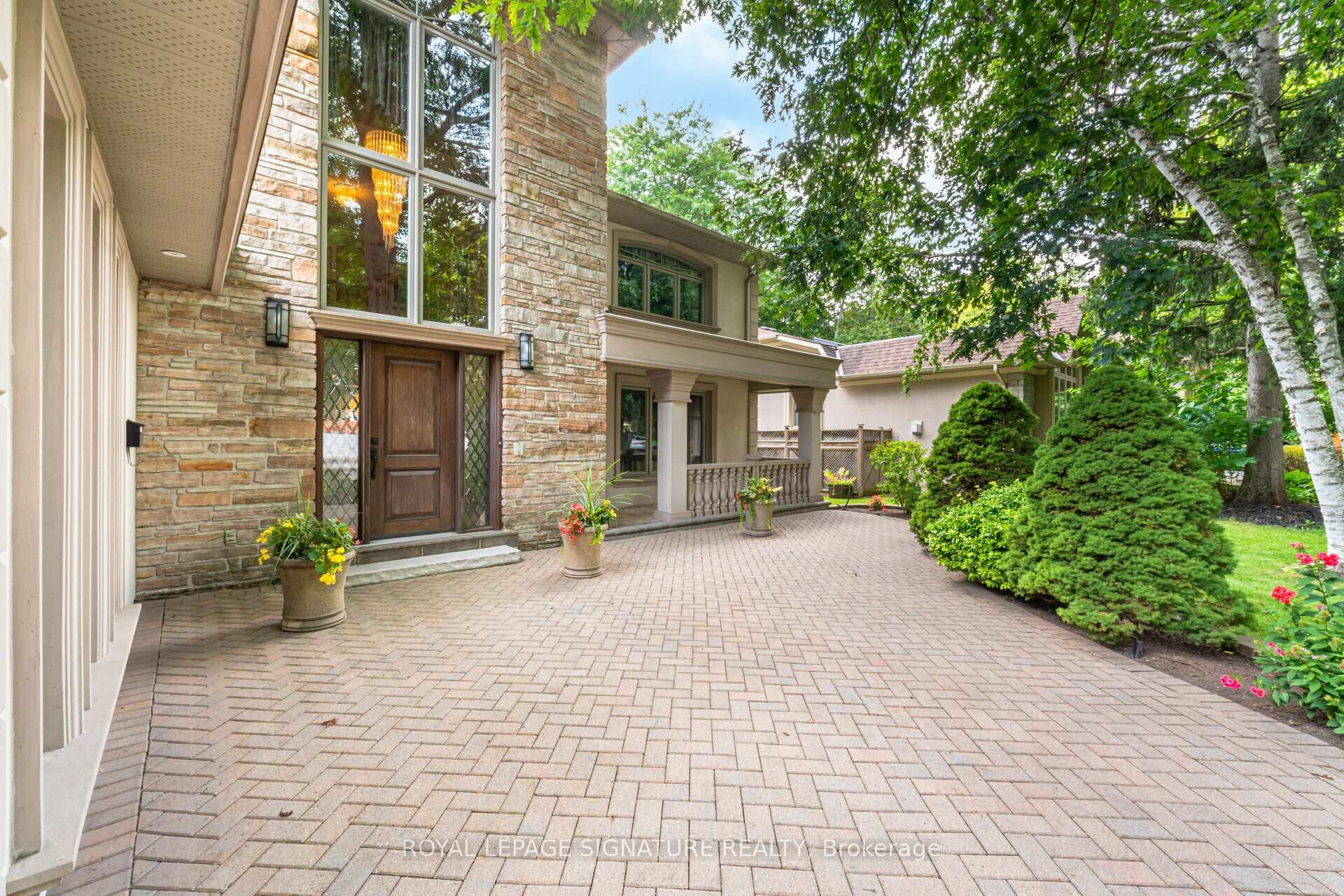 









2130


Autumn Breeze

Drive North,
Mississauga,




ON
L5B 1R4

