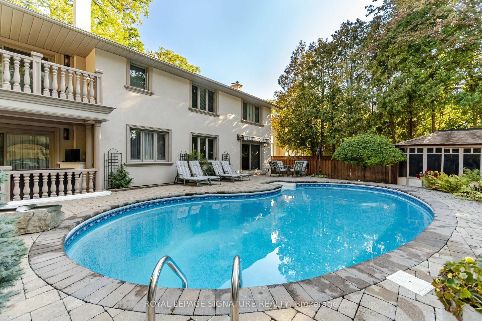 









2130


Autumn Breeze

Drive North,
Mississauga,




ON
L5B 1R4

