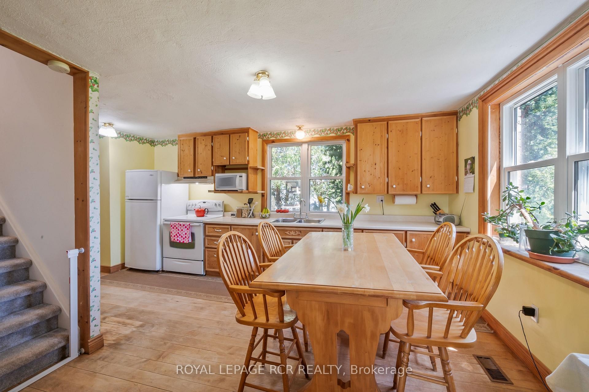 









071533


10th

Line,
East Garafraxa,







ON
L9W 7A1

