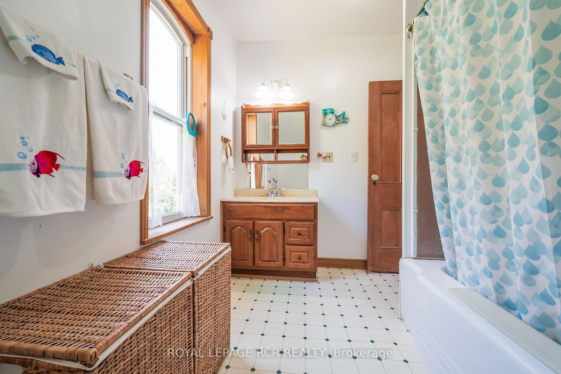 









071533


10th

Line,
East Garafraxa,







ON
L9W 7A1

