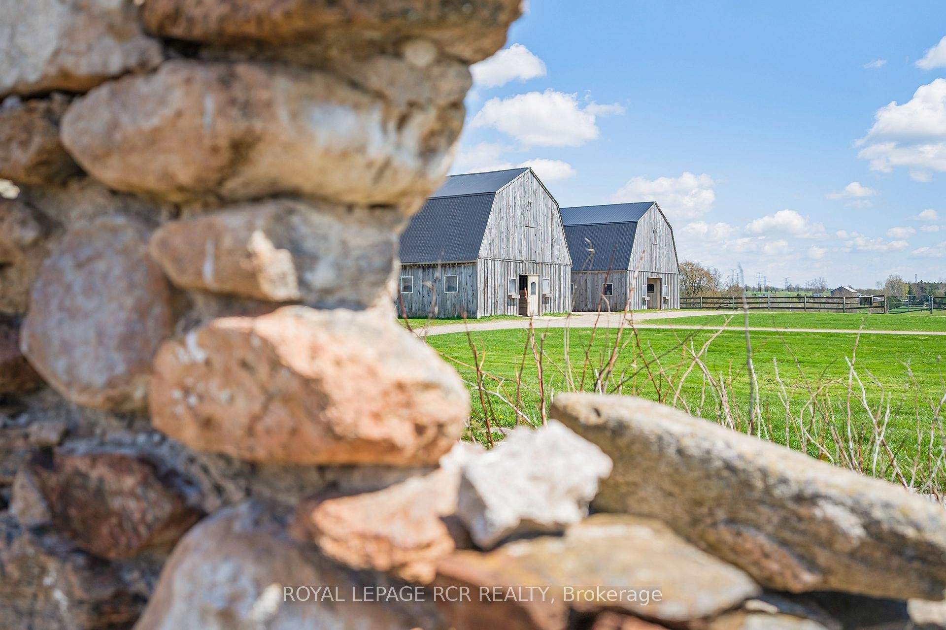 









071533


10th

Line,
East Garafraxa,







ON
L9W 7A1

