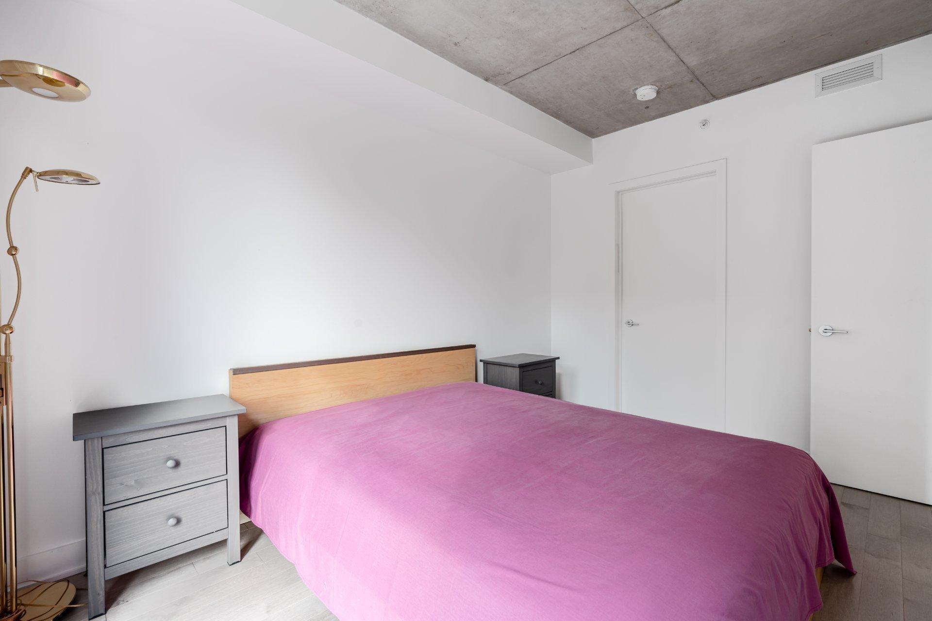









271


Av. De l'Académie

, 220,
Dorval,




QC
H9S0B4

