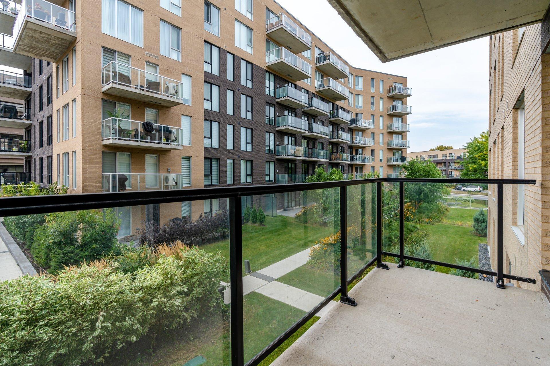 









271


Av. De l'Académie

, 220,
Dorval,




QC
H9S0B4

