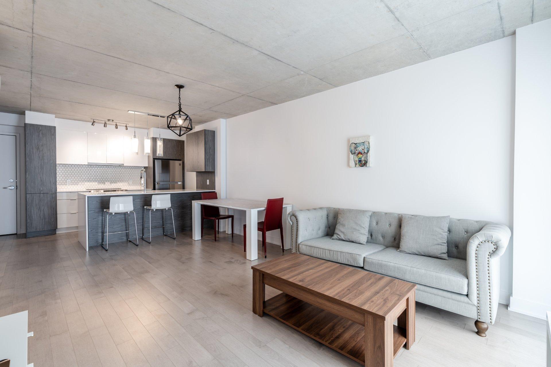 









271


Av. De l'Académie

, 220,
Dorval,




QC
H9S0B4

