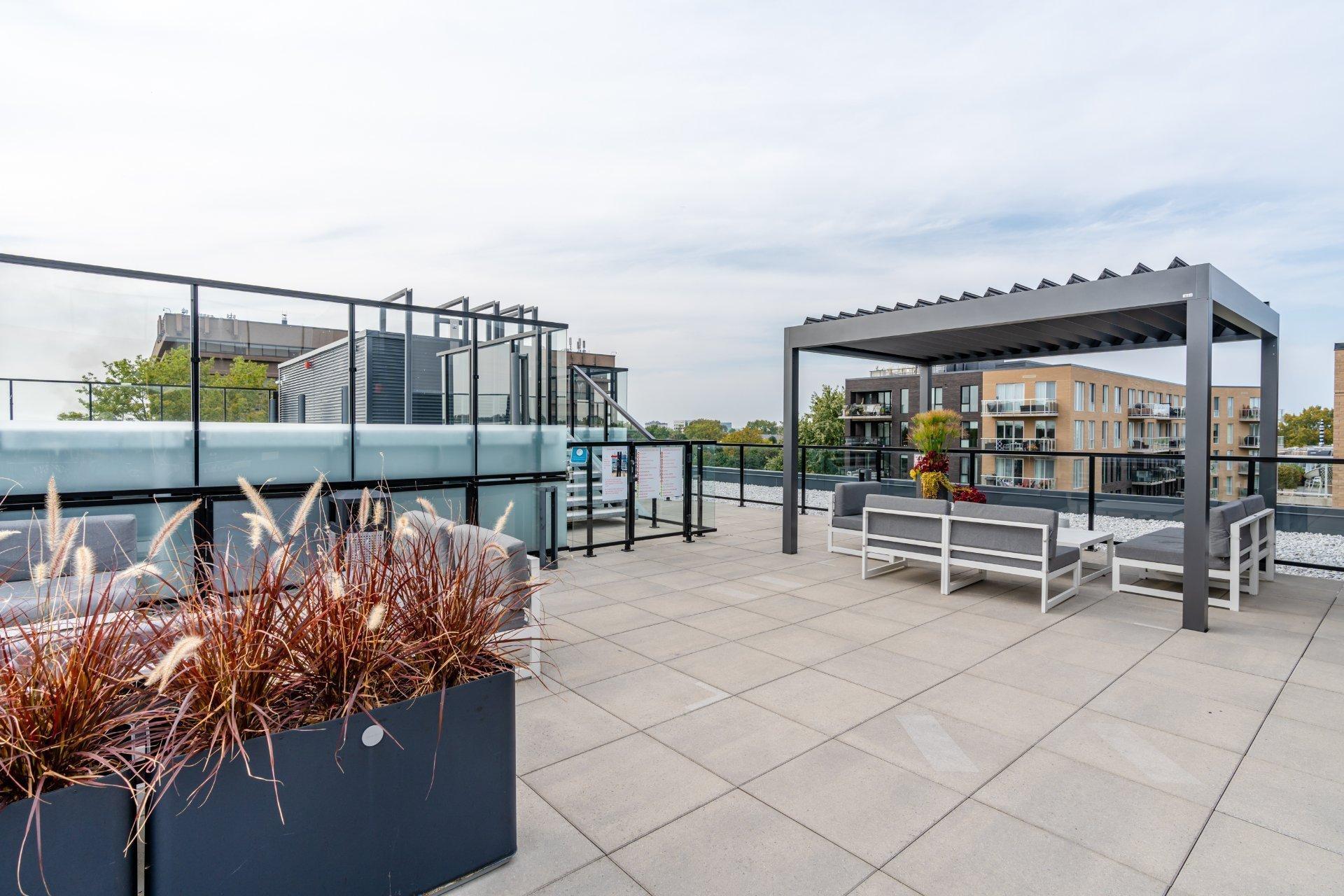









271


Av. De l'Académie

, 220,
Dorval,




QC
H9S0B4

