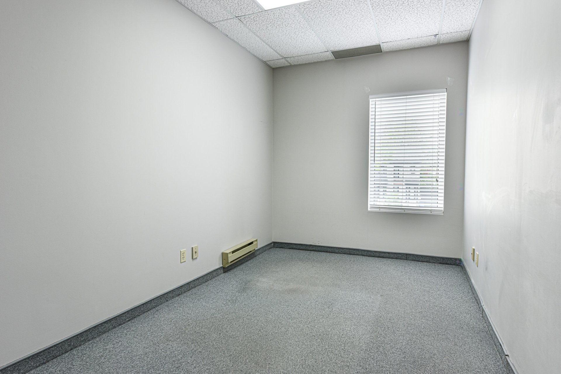 









1746


Ch. de Chambly

,
Longueuil (Le Vieux-Longueuil),




QC
J4J3X5

