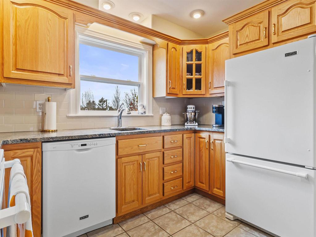 












677 Westwood Boulevard

,
Upper Tantallon,




NS
B3Z 4K6

