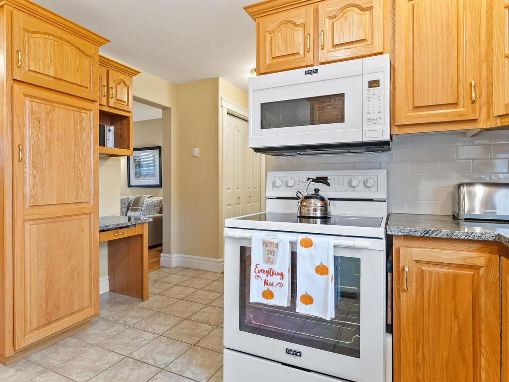 












677 Westwood Boulevard

,
Upper Tantallon,




NS
B3Z 4K6

