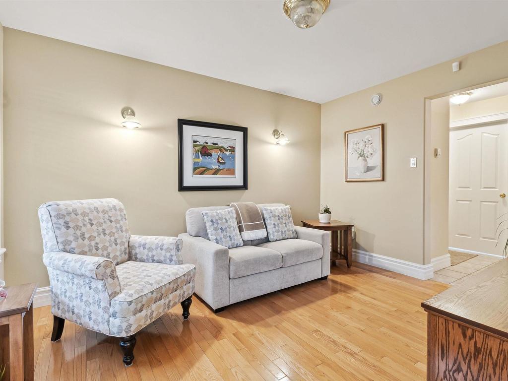 












677 Westwood Boulevard

,
Upper Tantallon,




NS
B3Z 4K6

