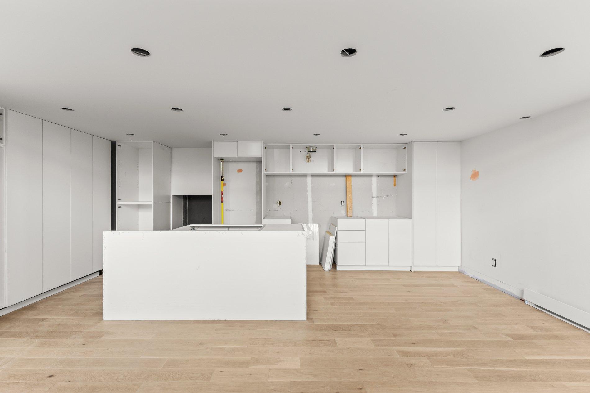 









7592


Rue St-André

,
Montréal (Villeray/Saint-Michel/Parc-Extension),




QC
H2R2N7

